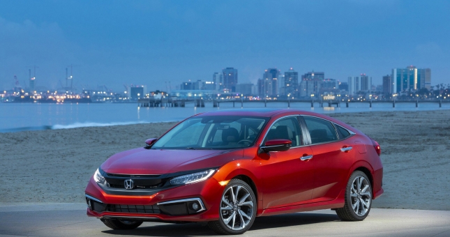 Honda Civic sedan sẽ chỉ dùng số tự động kể từ năm 2021